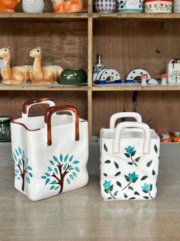 Ceramic Handbag Stand (सेरामिक बैग प्लांटर) — planter for sale at Janki Vatika plant nursery, Talawali Chanda, Indore — Ceramic Planters